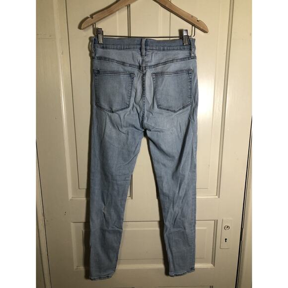 J. Crew Women’s 9” High Rise Toothpick Light Wash Blue Jeans Size 29 - Picture 5 of 10